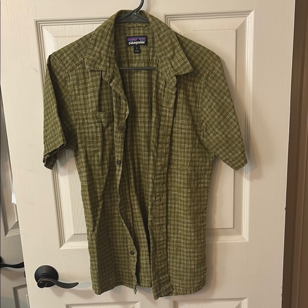 Patagonia Green Plaid Short Sleeve Shirt